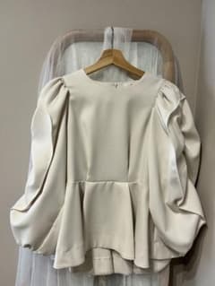 a*a様 LANVIN en Bleu ウールカルゼフリルブラウスのサムネイル