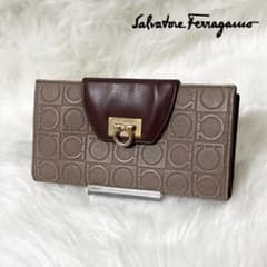 美品】Ferragamo レザー 長財布 ガンチーニ ゴールド金具ブラウン 