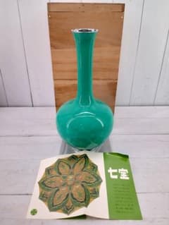 未使用品　花瓶　七宝焼　七寶翡翠釉唐草文花瓶　安藤七寶店造　共箱付　13445E 未使用品 花瓶 七宝焼 七寶翡翠釉唐草文花瓶 安藤七寶店造 共箱付