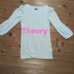 Theory ホワイト 七分袖カットソー