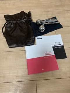 ReFa 美顔ローラー 本体 ポーチ付きのサムネイル
