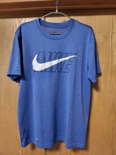 Nike 青 Tシャツ ロゴ入りのサムネイル