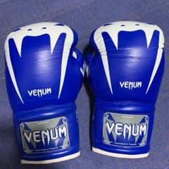 VENUM ボクシンググローブ 8oz レースのサムネイル