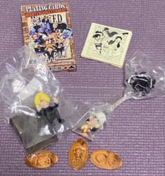 ONE PIECE전 트럼프, 씰, 수베니아 메달 등 세트 판매