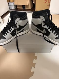 NIKE AIR JORDAN 1のサムネイル