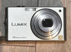 パナソニック デジタルカメラ プレシャスシルバー DMC-FX66-Sのサムネイル