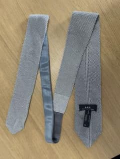 A.P.C. ネクタイ　グレーのサムネイル