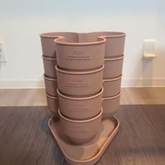Flos Self Watering Towerpots 植木鉢のサムネイル