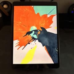 iPad Air(第3世代) スペースグレー 64GBのサムネイル