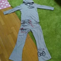専用値下げ!!キティちゃんセットアップのサムネイル