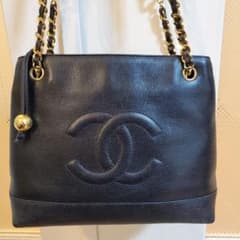 CHANEL　キャビアスキン　ショルダーバッグのサムネイル
