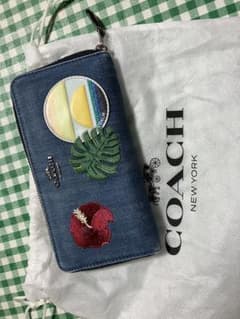 希少！coach長財布のサムネイル