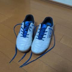umbro フットサルシューズ 22.5cm ホワイト/ブルーのサムネイル
