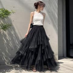 美品 ANDREA&Co. ボリュームフリルチュールスカート ブラック F - メルカリ