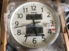 業務用　電波時計チャイム付き　新品未使用のサムネイル