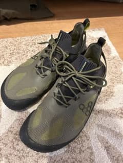 最終処分価格】vivobarefootモータスストレングス 39 - メルカリ