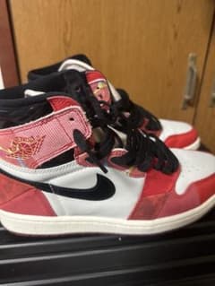 Nike Air Jordan 1のサムネイル