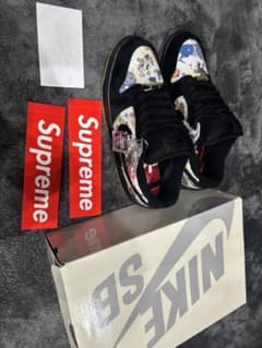 Supreme × Nike SB Dunk ラメルジー 27.5のサムネイル