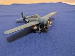 1/72 アメリカ海軍F4Fワイルドキャット艦上戦闘機 完成品 ギミック付きのサムネイル