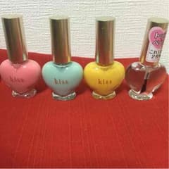 マニキュアのサムネイル
