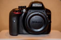 Nikon D3300 カメラ　一眼レフ　バッテリー予備付き　動作確認OKのサムネイル