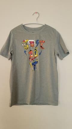 atymmyisさん専用 NIKE Tシャツ
       NIKE  Tシャツのサムネイル