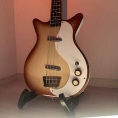 [希少・極美品]Danelectro ベース 59ダンエレクトロカッパーバースト 希少・極美品]Danelectro ベース 59ダンエレクトロカッパーバースト