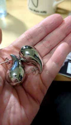 シルバー流線型メタルピアス(両耳用)のサムネイル