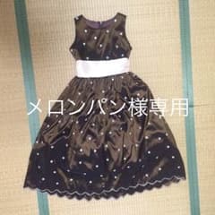 女の子 ドレスのサムネイル