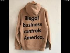supremeのサムネイル
