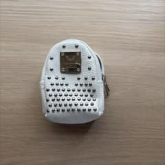 ミニリュック型 コインケース ホワイト スタッズのサムネイル