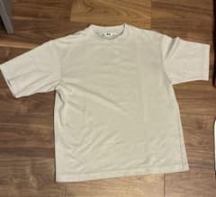 UNIQLO U クルーネックTシャツ ベージュのサムネイル