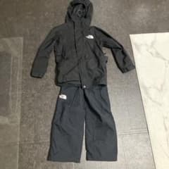 THE NORTH FACE ジャケットブラック、パンツ上下セット、ニット帽x2のサムネイル