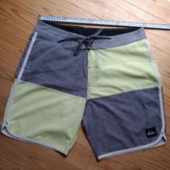 クイックシルバー　水着　海パン　30インチのサムネイル