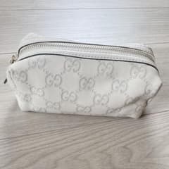 美品 GUCCI グッチ GG柄 ポーチ ホワイト キャンバスのサムネイル