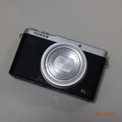 【通電可能ですがジャンク品】FUJIFILM XQ2 ブラック【取説+元箱付き】 ジャンク FUJIFILM XQ2 フジフイルム 通電確認済み - メルカリ