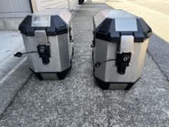 ユ*ス様 GIVI アルミパニアケース 36L左右セット - メルカリ