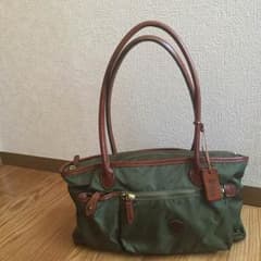 フェリージのトートバッグ★トレンド　　ミリタリー４カーキ色。のサムネイル