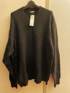 【新品未使用タグ付】Vネックプルオーバー　セーター　ダークグレー　黒　XL
