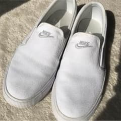 まっきー様専用☆NIKE WOMENS TOKI SLIP canvasのサムネイル