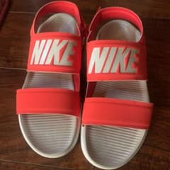 NIKE サンダルのサムネイル