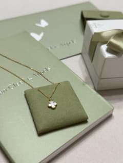 Van Cleef スウィートアルハンブラ ペンダント 白蝶貝【保証書あり】 Van Cleef スウィートアルハンブラ ペンダント 白蝶貝【保証書あり