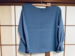 新品　Mサイズ ブルー 長袖トップス　Aラインのサムネイル