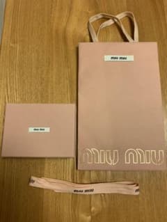 ミュウミュウ　miumiu ショッパー　箱　リボンのサムネイル