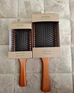 AVEDA パドルブラシ 大小セットのサムネイル