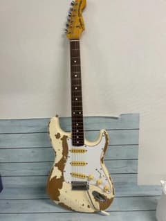 希少 1983年製 JVシリアル Squier by Fender SST-30 - メルカリ