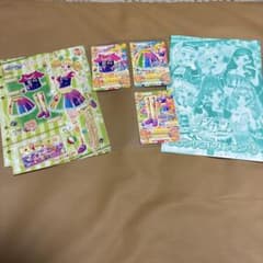 アイカツ！ トリックトイボックス　虹色ユニークコーデ 3枚セット　ガチャのサムネイル