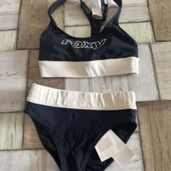 新品ROXY セパレート水着 黒・アイボリーのサムネイル