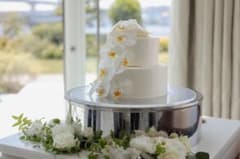胡蝶蘭 ケーキ装花 12個セット ウェディングケーキ - メルカリ