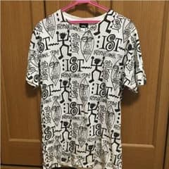 stussyのTシャツのサムネイル